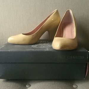 Worn once! Vickiy Blush Patent Leather Pumps